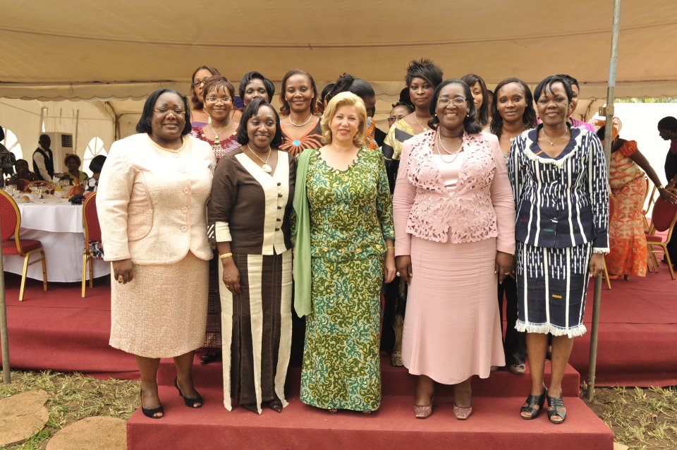 Photo avec les femmes ministres