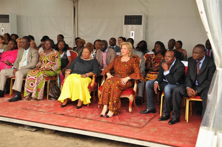 Mme Dominique Ouattara , Patience dabany , asalfo et les officiels du FEMUA 2012