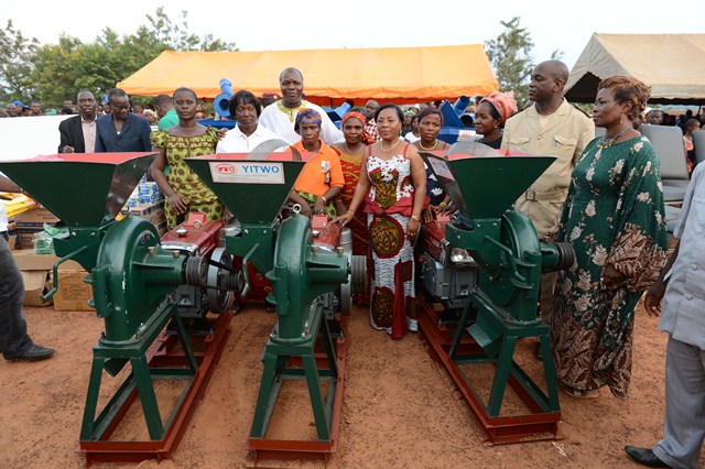 First Lady provided Moses baskets for women