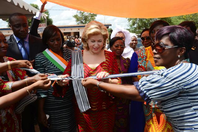 Mme Dominique Ouattara a inauguré un jardin d'enfants portant son nom à Zouhan-Hounien