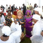 Une communion totale entre la Fondatrice de Children Of Africa et les femmes d'Odienné