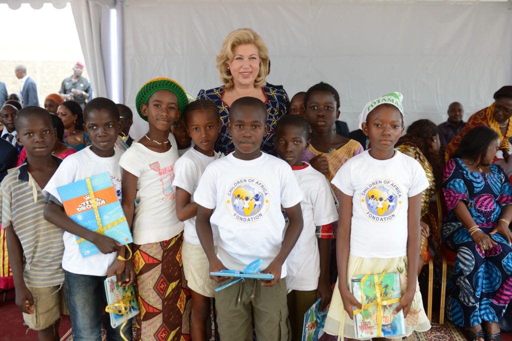 Mme Dominique Ouattara a toujours placé l'+®ducation des tout-petits au coeurs des actions de sa Fondation