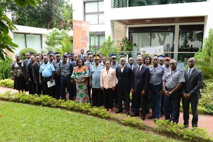 The CNS (The National Oversight Committee) has trained 30 police for the fight against child labor