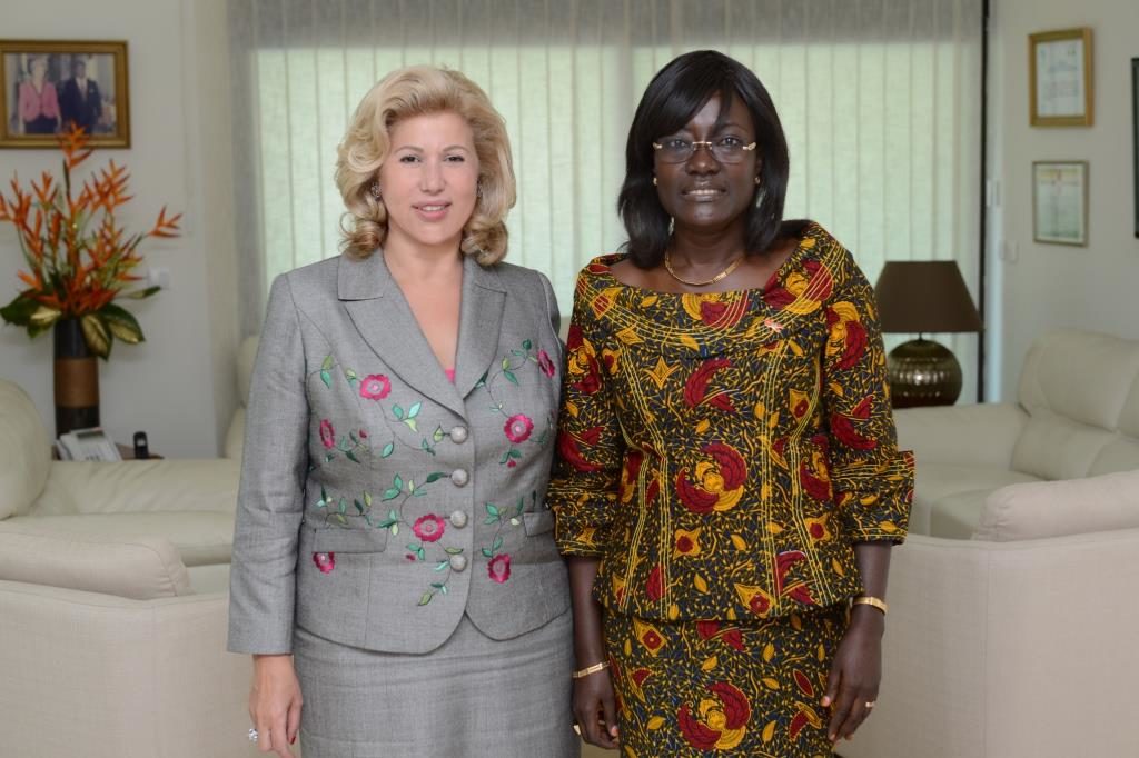 La Premiére Dame, Mme Dominique Ouattara a reçu le Pr Koné Marietou, coordinatrice de la cohésion sociale