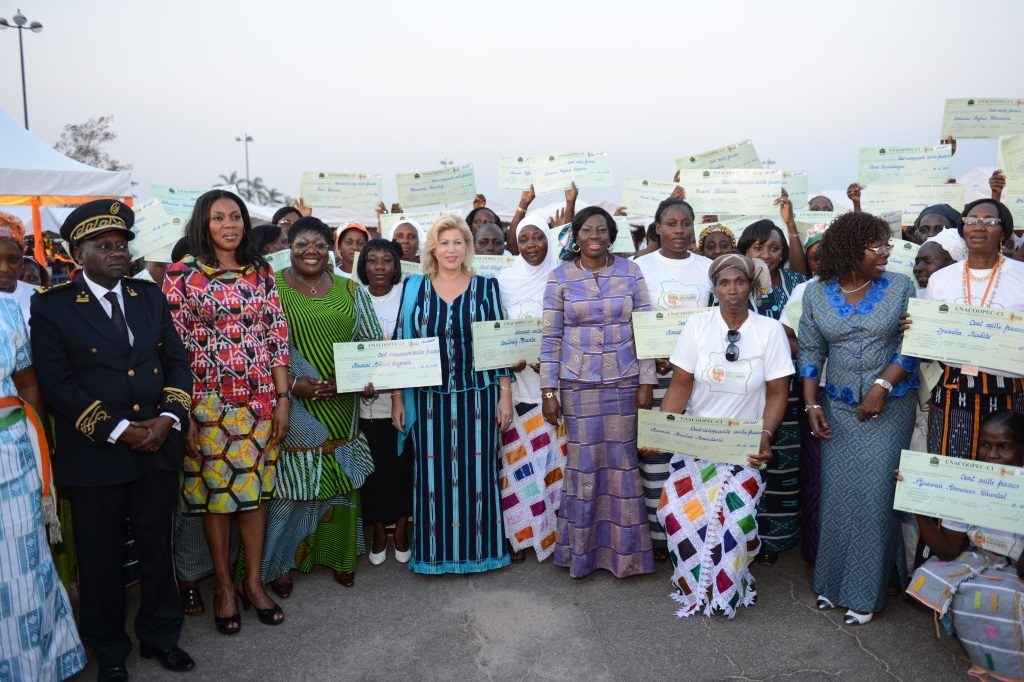 Mrs. Dominique Ouattara attests her support for women in the Bélier region