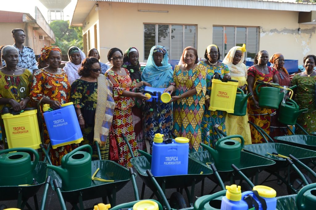 Les femmes de Toumodi ont salué la bonté de la généreuse donatrice, Mme Dominique Ouattara.