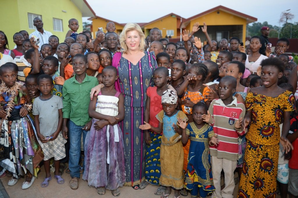 Mrs. Dominique Ouattara offered CFA 2 million to the children of SOS village