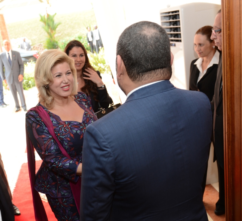 La Première Dame, Mme Dominique Ouattara a rendu visite au Roi Mohamed VI du Maroc à sa résidence royale de Cocody