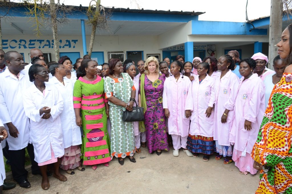 Dominique Ouattara honors new moms of Agboville CHR