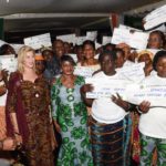 La Première Dame Dominique Ouattara comble 1.000 femmes