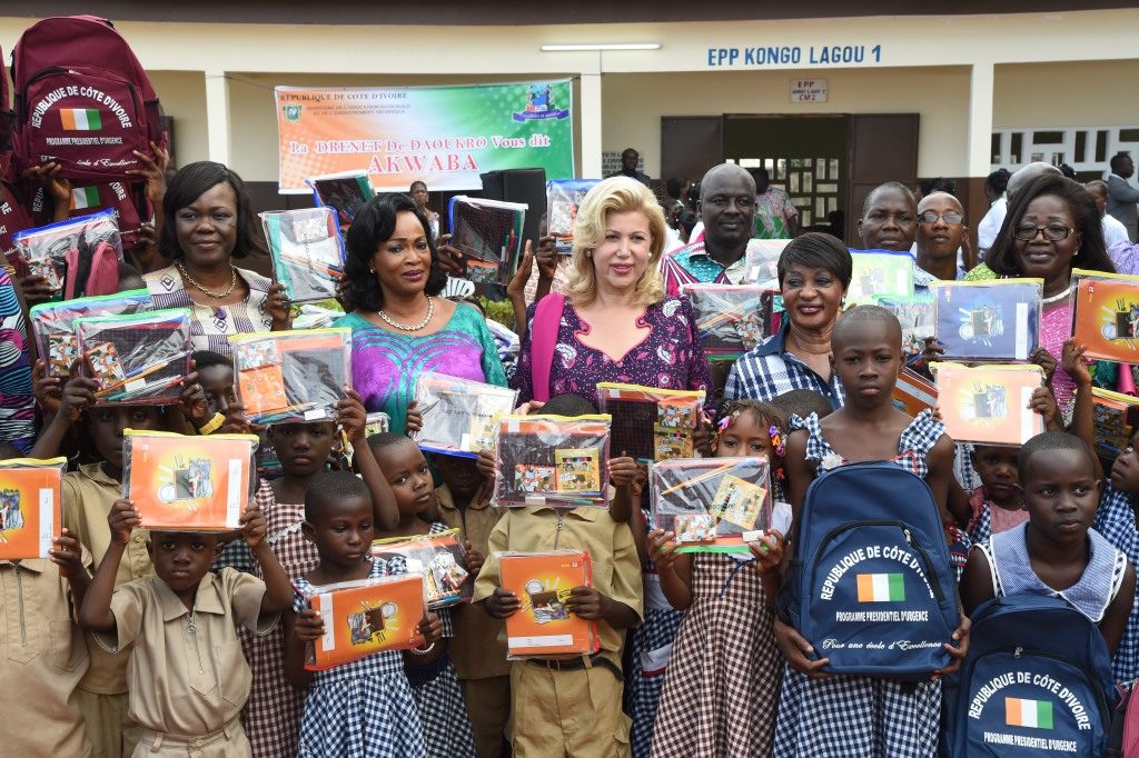 Distribution de plus 3 millions de kits scolaires