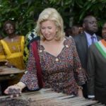 Madame Dominique Ouattara , lors de la visite aux planteurs de café cacao à SAN-PEDRO