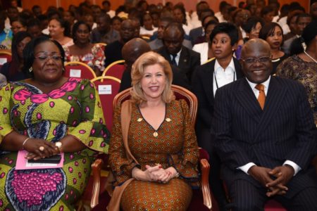 The First Lady Dominique Ouattara along with Mrs. Anne Ouloto, Vice President of the Interministerial Committee (CIM) and Gilbert Kafana Koné, the Mayor of Yopougon