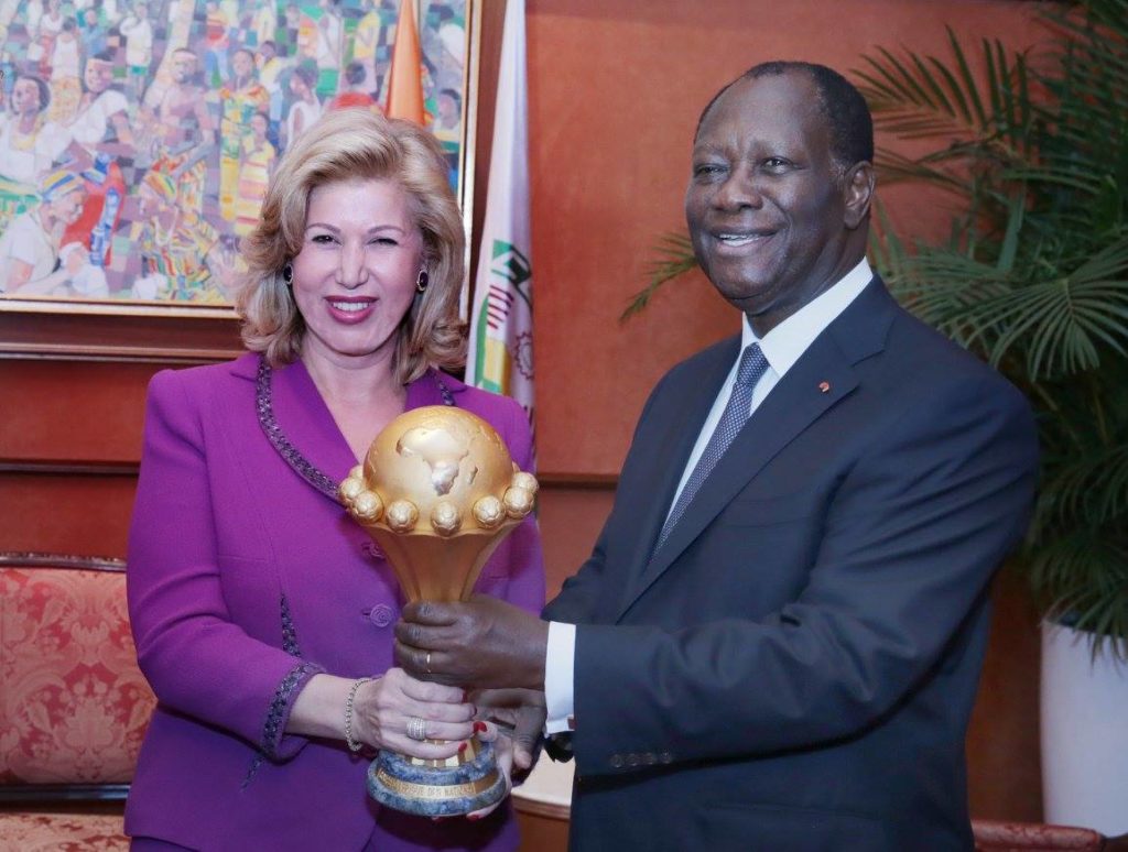 The IFF presents the Trophy to Dominique Ouattara