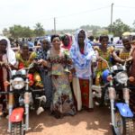 La Première Dame, Dominique Ouattara vient en aide aux populations