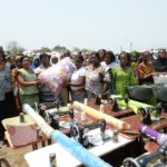 Les populations de Buyo reçoivent les dons de la Première Dame, Dominique Ouattara