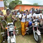 Dominique Ouattara fait des dons d’une valeur de 66 millions F CFA aux populations de Becedi Brignan