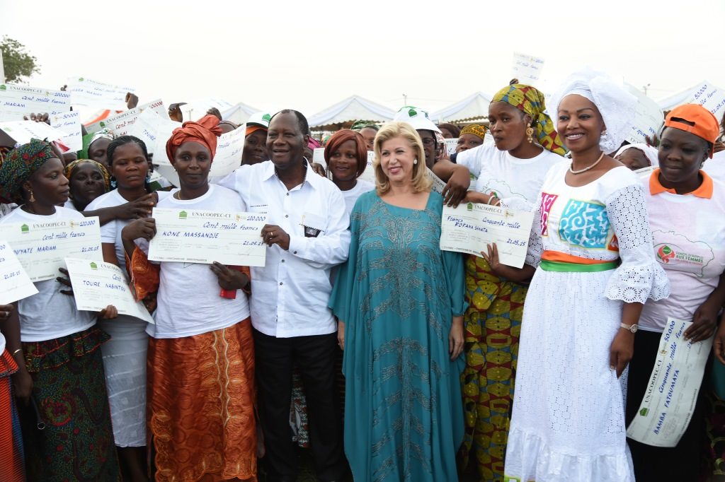 Dominique Ouattara permet à  4.000 femmes du Denguélé de bénéficier d’un financement de 400 millions F CFA