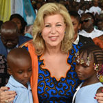 Dominique Ouattara inaugure et équipe une école maternelle portant son nom à Agou