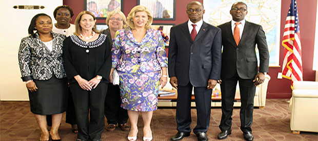 The First Lady received at the headquarters of the African Development Foundation