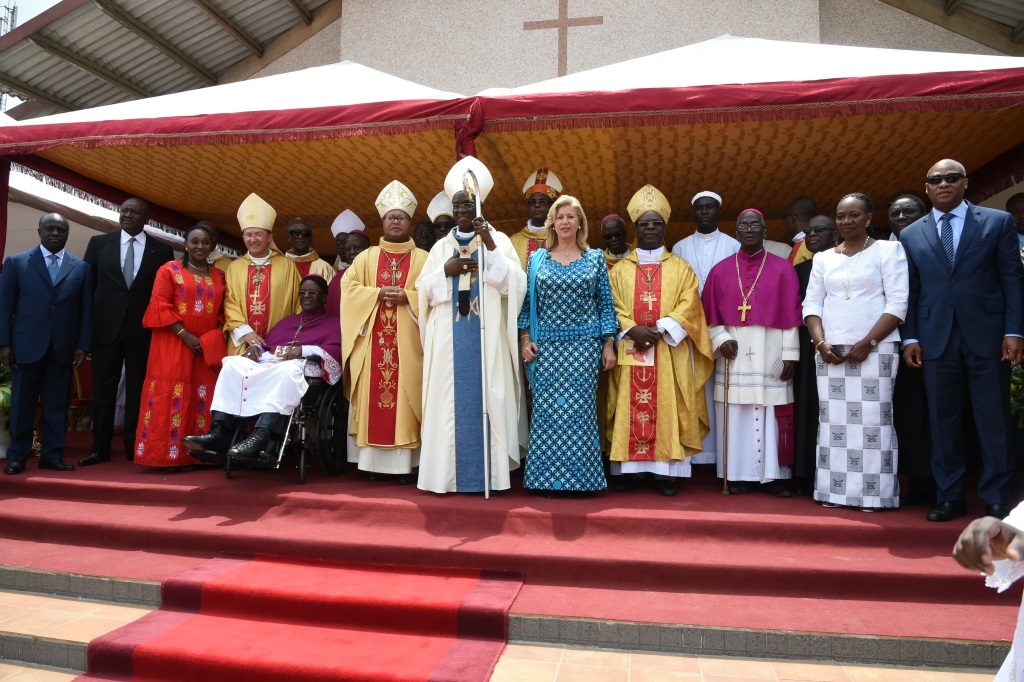 Le Couple Présidentiel honore le Cardinal Jean-Pierre Kutwa à Blockauss