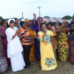 La Première Dame, Dominique Ouattara offre des dons en nature d’une valeur de 120 millions F CFA offerts aux populations