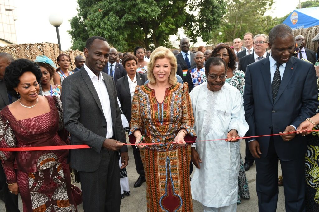 dominique-ouattara-lancement-festival-du-rire-abidjan-1.jpg