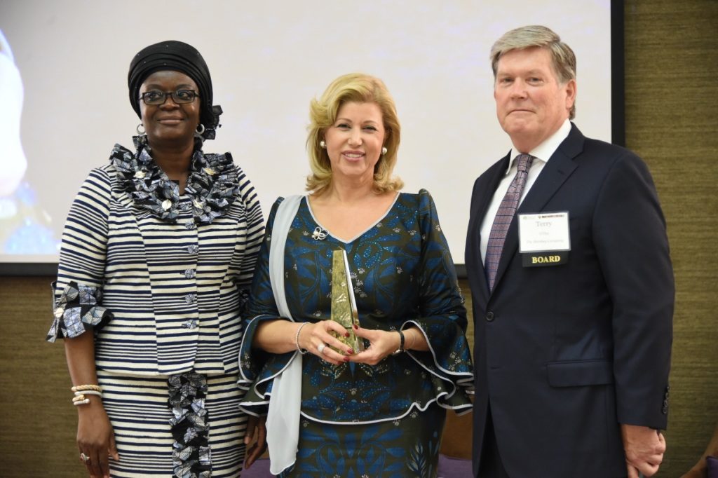 dominique-ouattara-27-eme-reunion-de-partenariat-de-la-fondation-mondiale-du-cacao.jpg