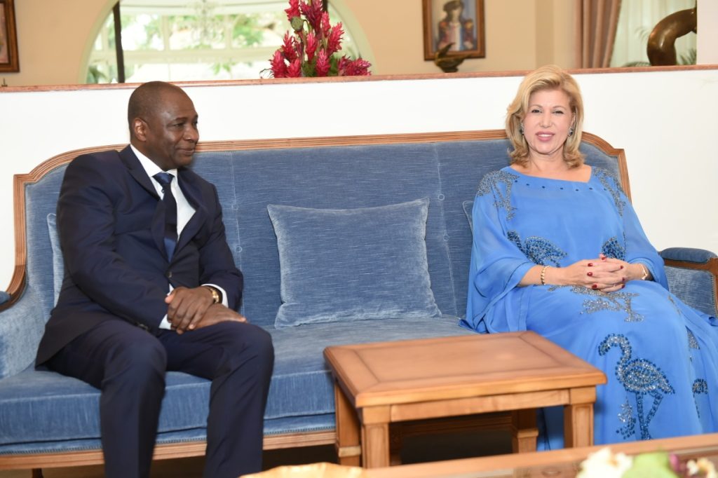 The first lady exchanged with a delegation of the oif