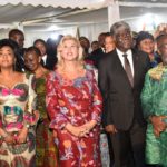 La Première Dame, Dominique Ouattara donne le top depart de l’illumination de la ville d’Abidjan