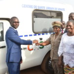La Première Dame, Dominique Ouattara offre une ambulance au centre de santé de Gonaté